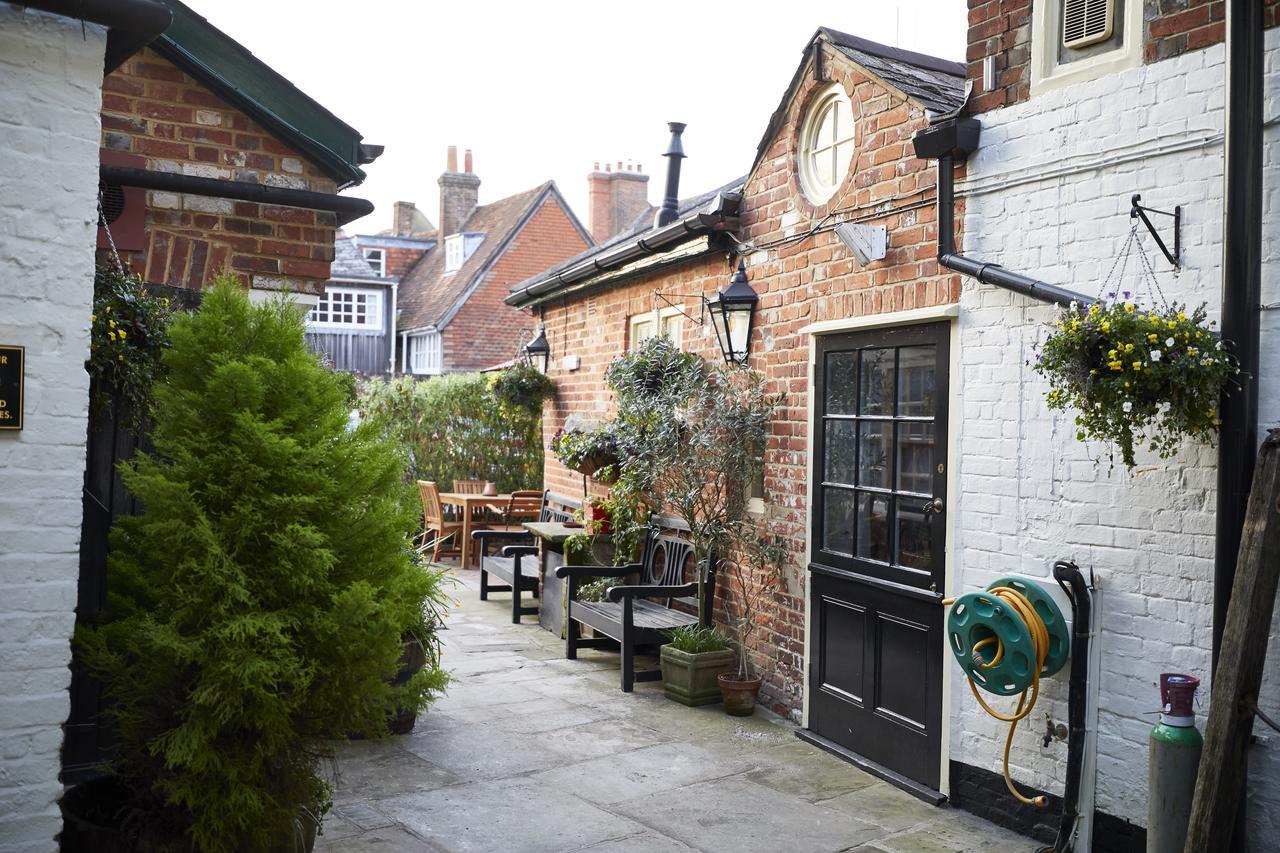 Wykeham Arms Hotel Winchester Exterior photo